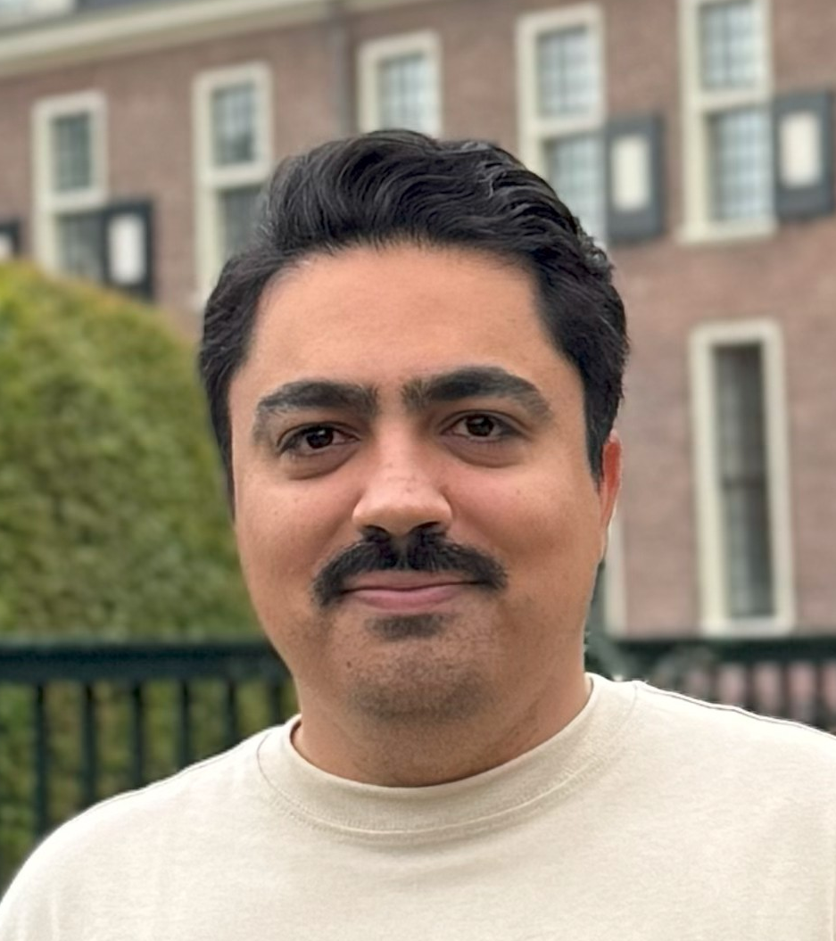 Ali Akhlaghi